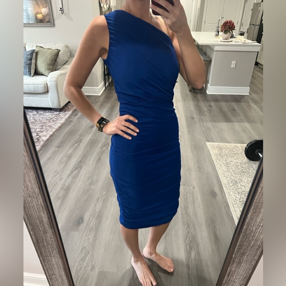 Elegant Blue Sleeveless Dress